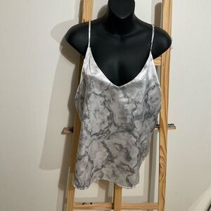 Wishlist apparel size large,marble ,adjustable tank ￼